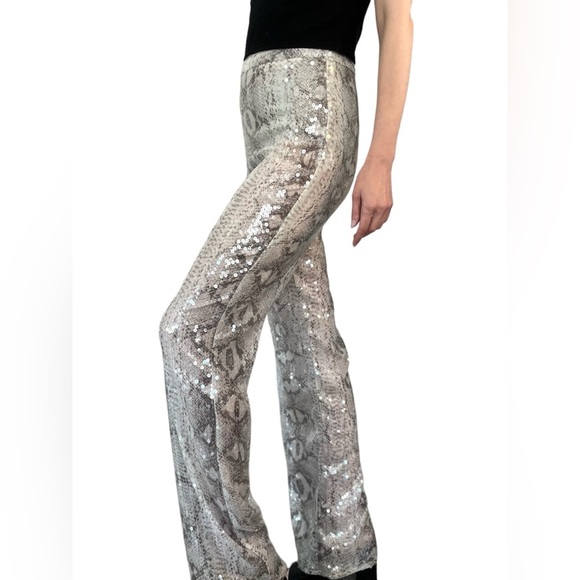 NWT✨Pretty Little Thing Silver Snake Sequin Wide Leg Pants - Picture 3 of 7
